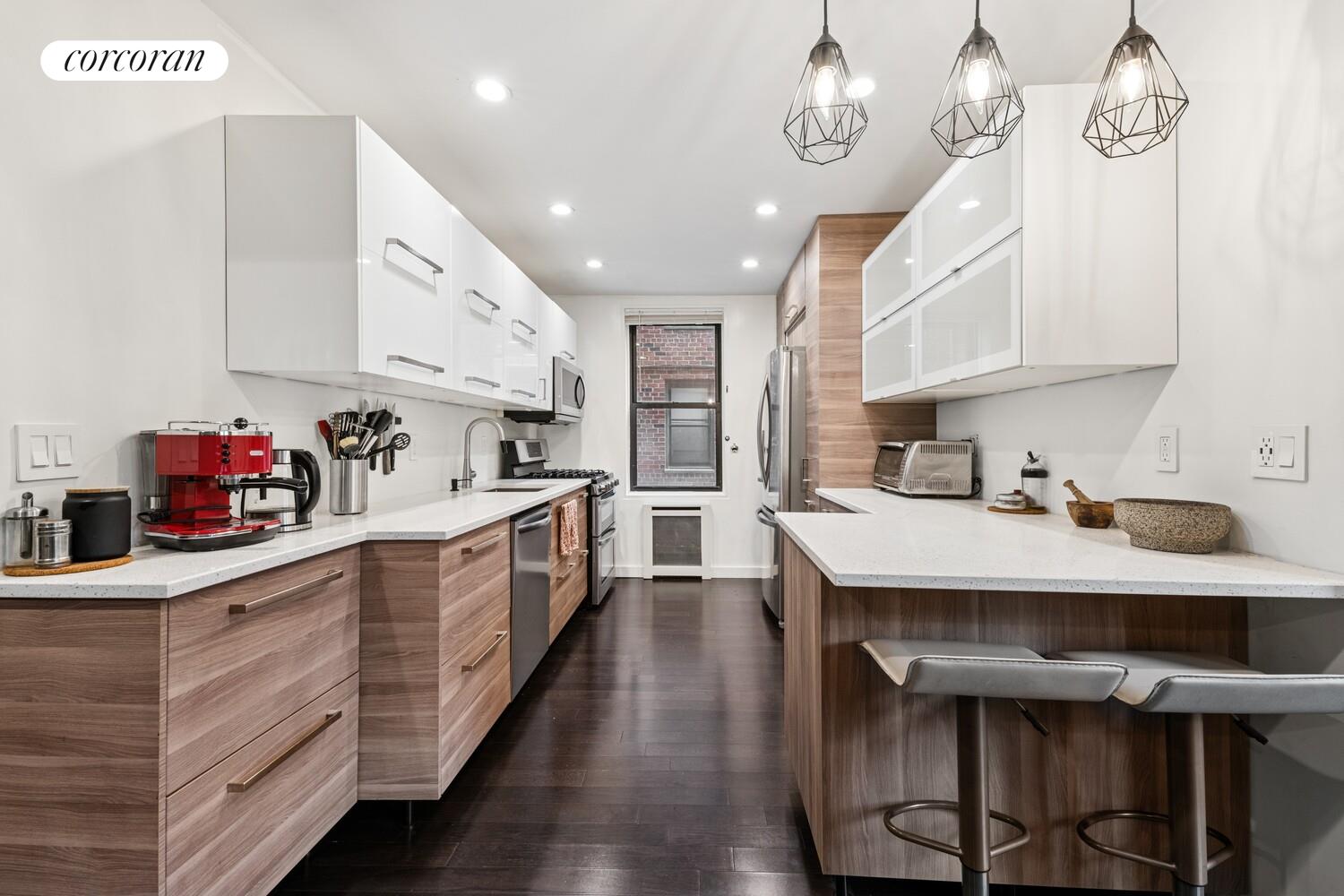 9511 Shore Road, Unit 107 Brooklyn, NY 11209 - Photo 3 of 11