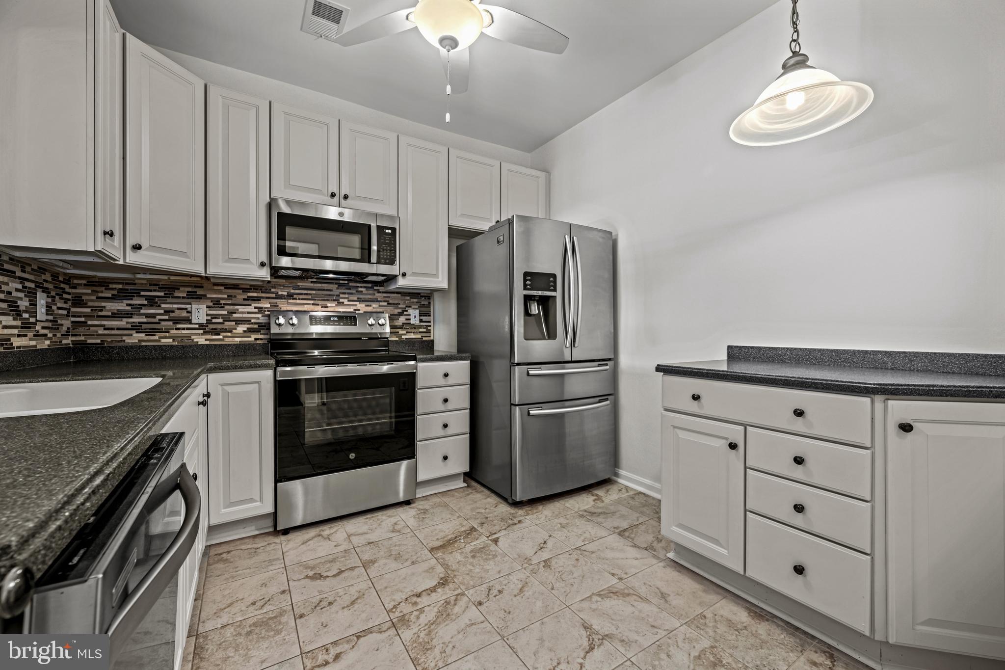 7335 Brookview Road, Unit 104 Elkridge, MD 21075 - Photo 5 of 48 Kitchen