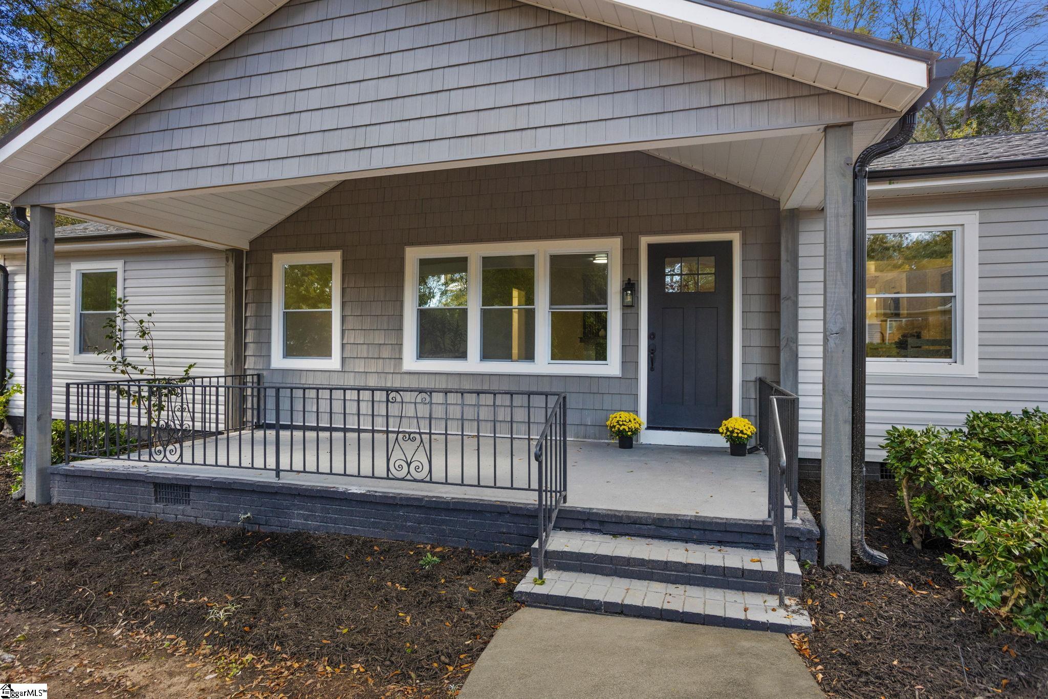 123 Princeton Avenue Greenville, SC 29607 - Photo 3 of 31