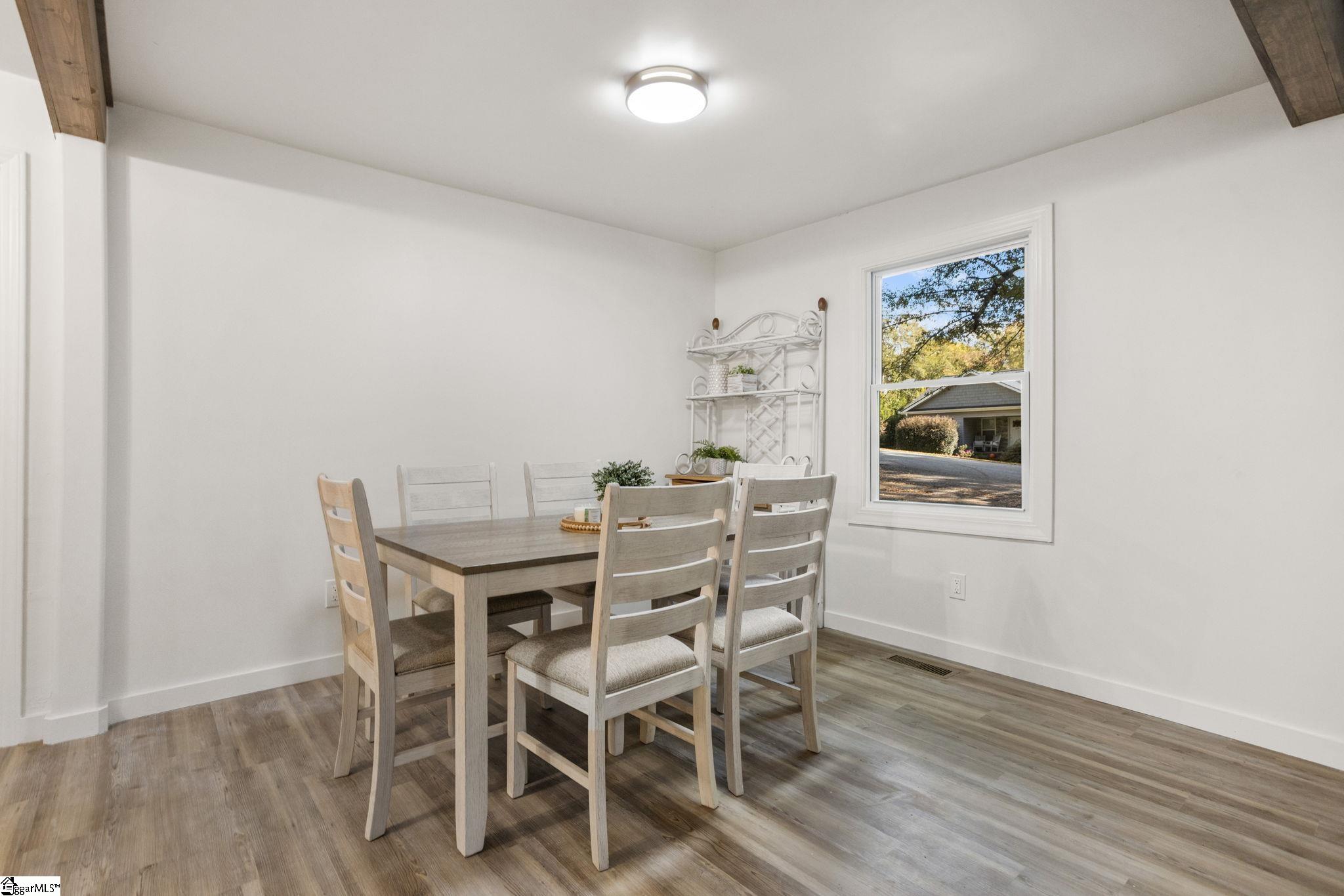 123 Princeton Avenue Greenville, SC 29607 - Photo 8 of 31