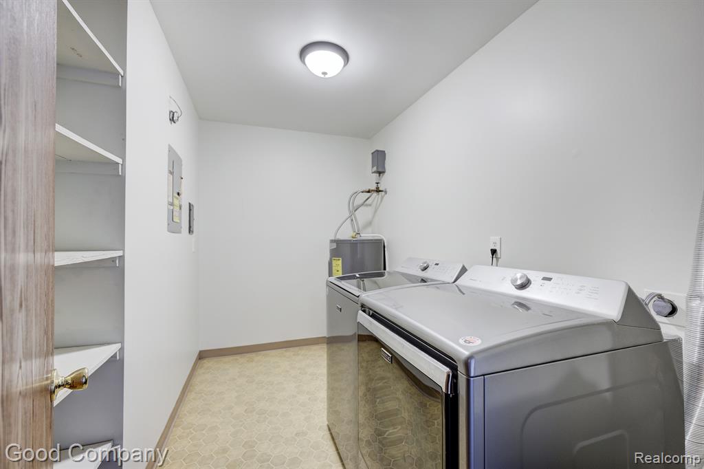 30464 Utica Road Roseville, MI 48066 - Photo 10 of 21