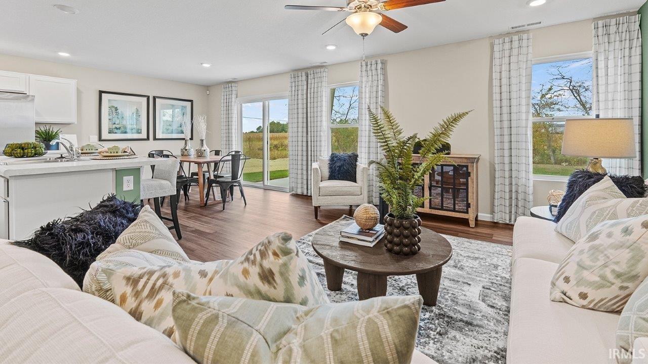 12275 Harleys Run Fort Wayne, IN 46818 - Photo 6 of 26