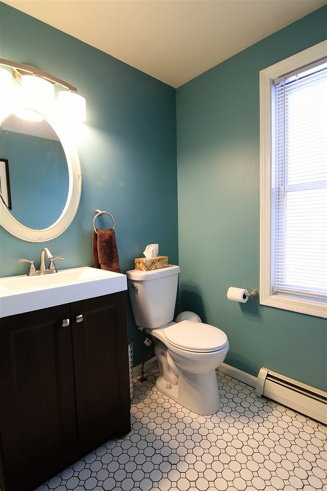 550 Weston Road Manchester, NH 03103 - Photo 12 of 29 Gallery Image 12