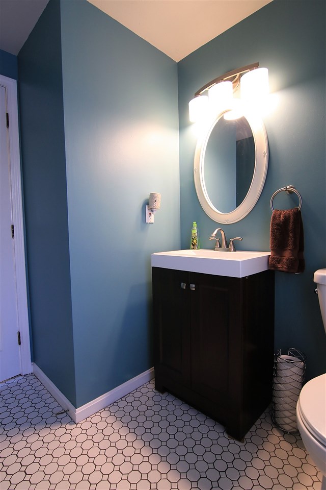 550 Weston Road Manchester, NH 03103 - Photo 13 of 29 Gallery Image 13