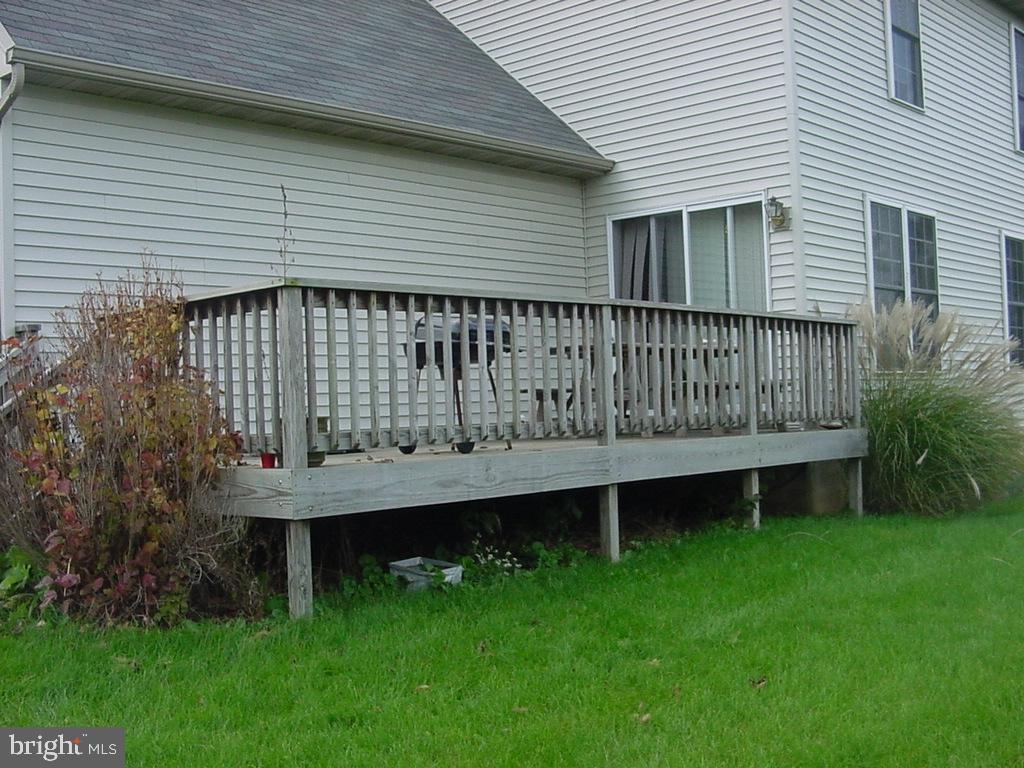 348 Coventry Lane Lititz, PA 17543 - Photo 8 of 10