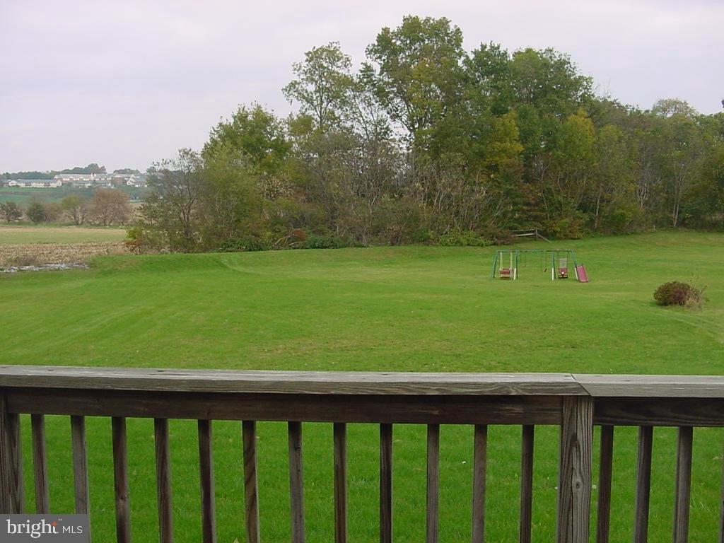 348 Coventry Lane Lititz, PA 17543 - Photo 9 of 10