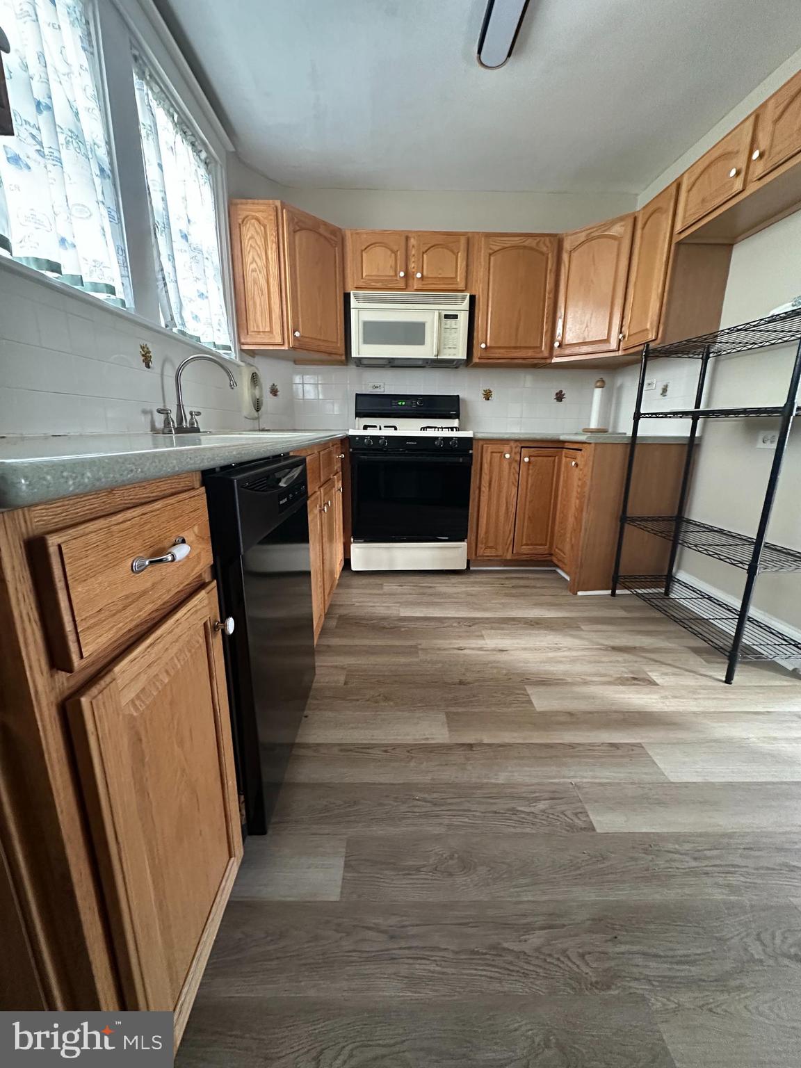 2419 Hollis Road Havertown, PA 19083 - Photo 12 of 24