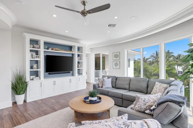 $9,995,000 | 3700 Northeast 24th Avenue, Lighthouse Point, FL 33064