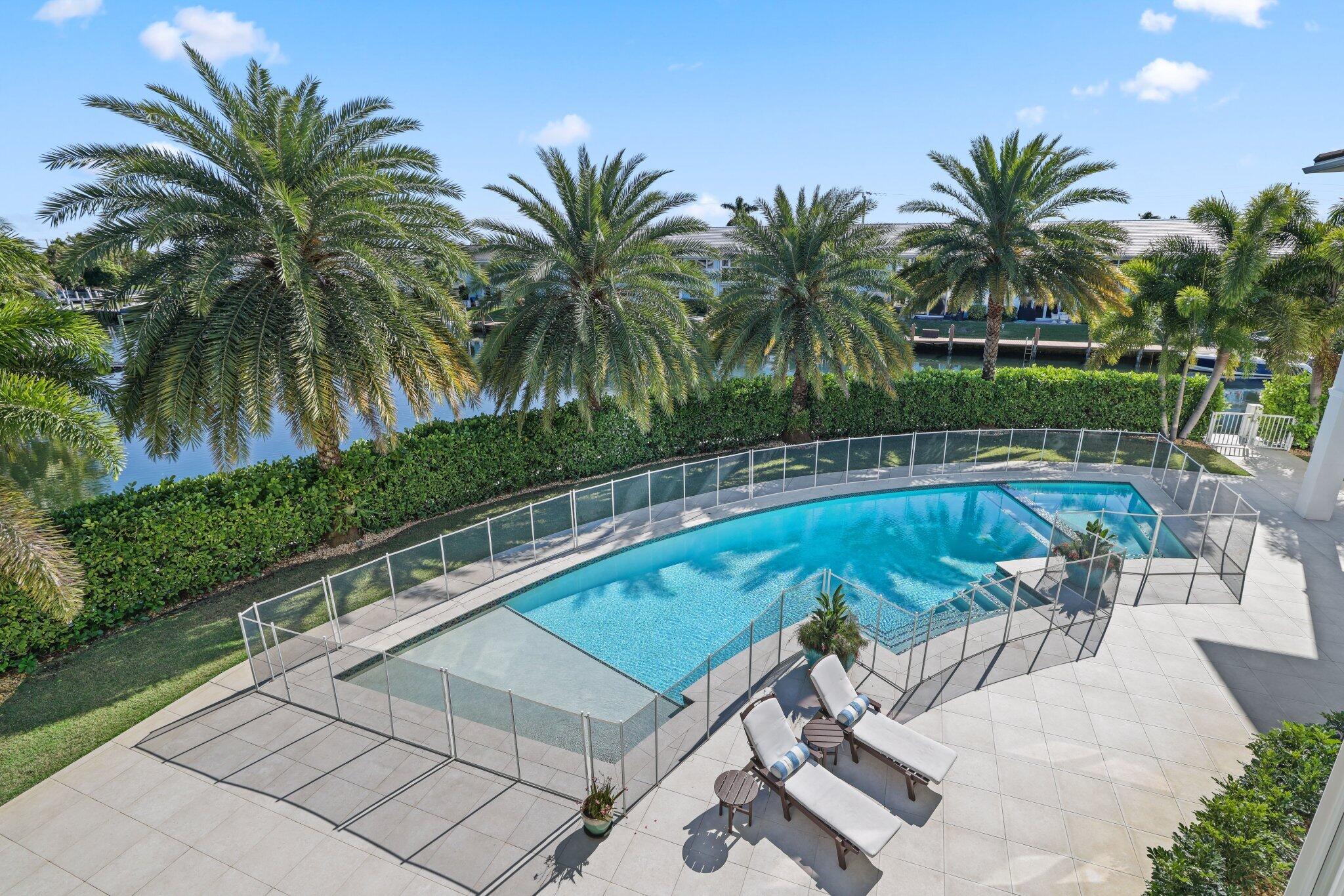 3700 Northeast 24th Avenue Lighthouse Point, FL 33064 - Photo 44 of 97 3700 Northeast 24th Ave - 59.jpg-SMALL