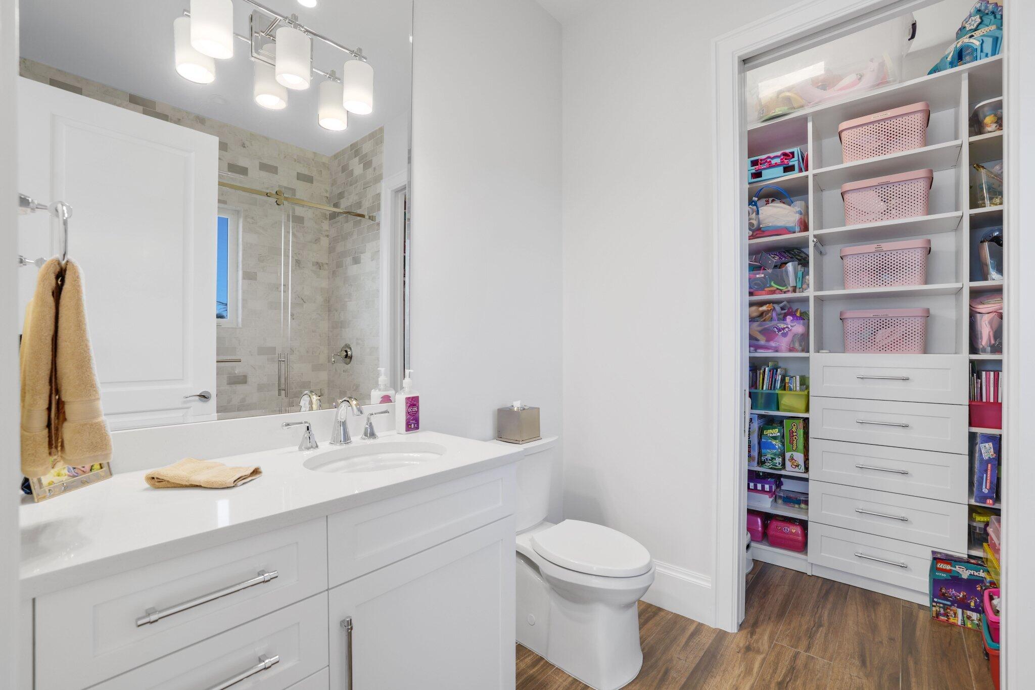 3700 Northeast 24th Avenue Lighthouse Point, FL 33064 - Photo 50 of 97 3700 Northeast 24th Ave - 69.jpg-SMALL