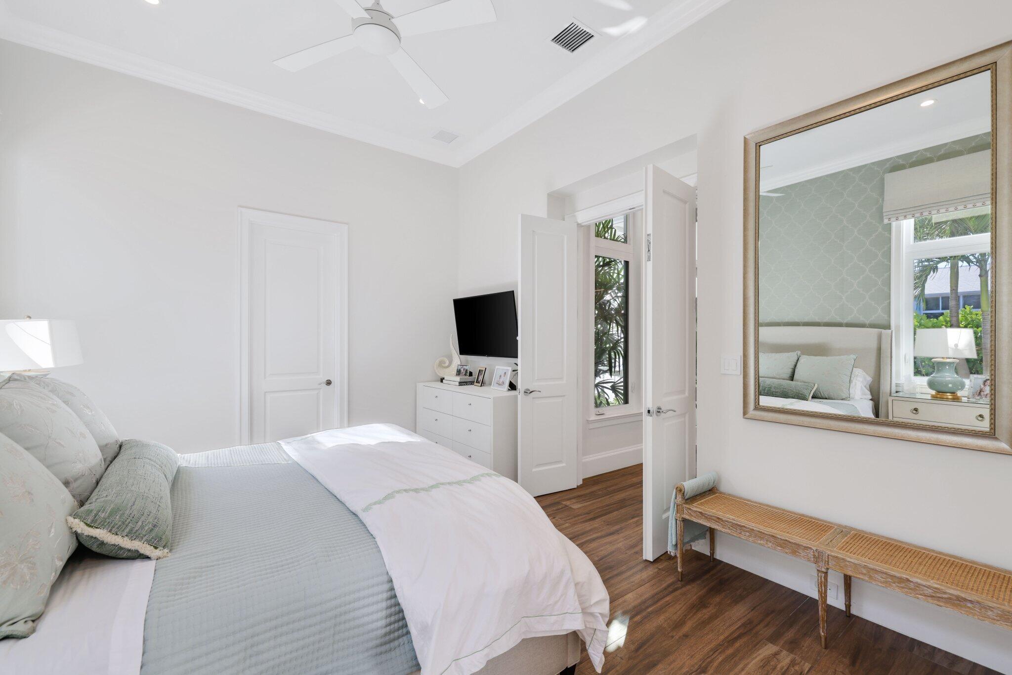 3700 Northeast 24th Avenue Lighthouse Point, FL 33064 - Photo 66 of 97 3700 Northeast 24th Ave - 88.jpg-SMALL