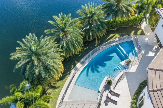 $9,995,000 | 3700 Northeast 24th Avenue, Lighthouse Point, FL 33064
