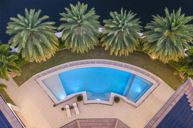 $9,995,000 | 3700 Northeast 24th Avenue, Lighthouse Point, FL 33064