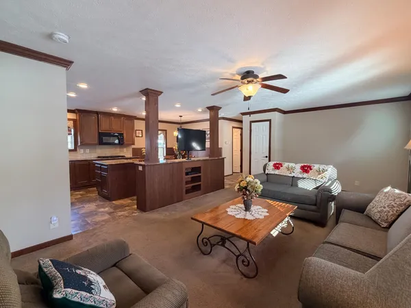 $215,000 | 220 Robin Hood Lane, Unit 220, Exeter, NH 03833