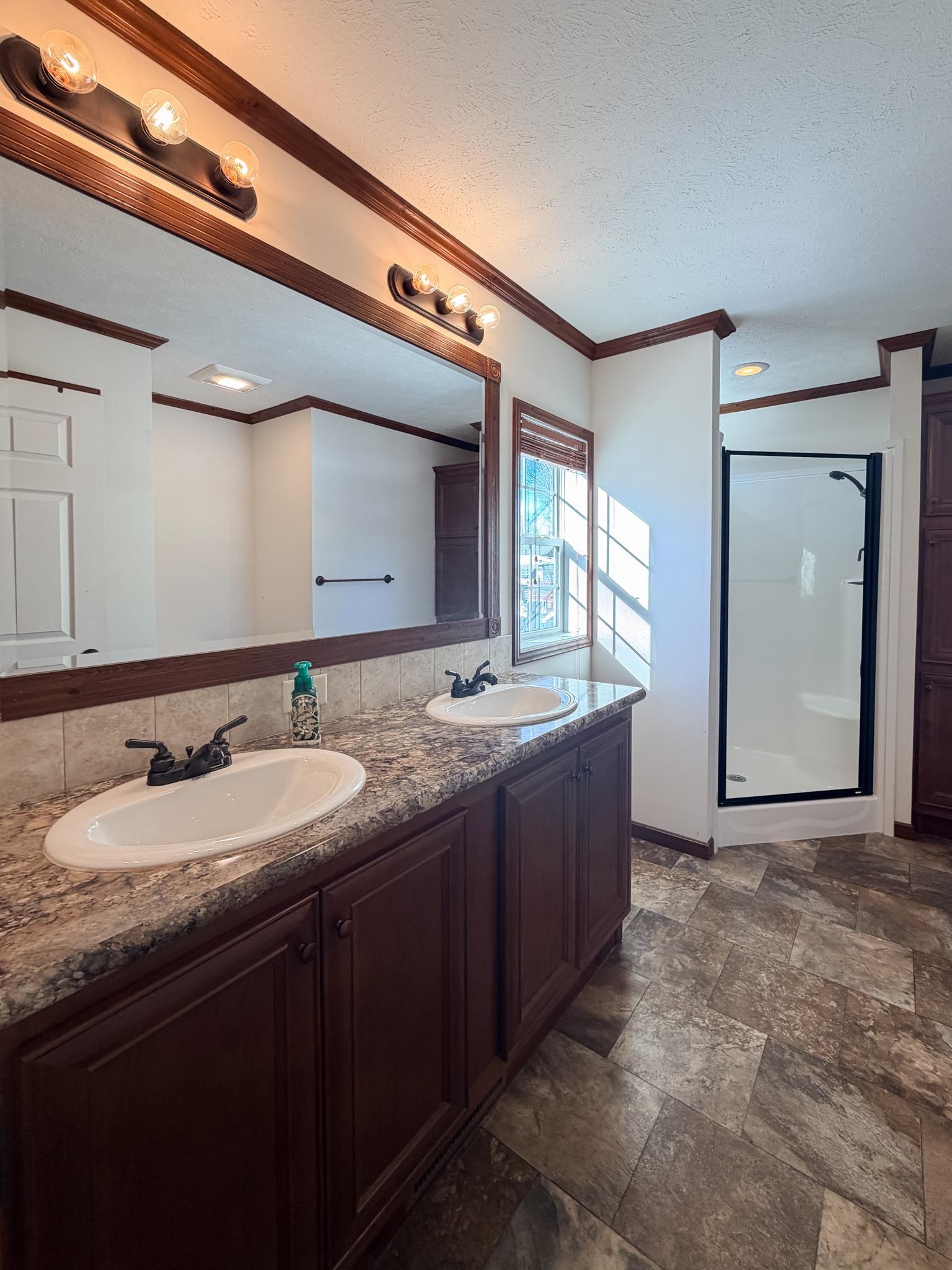 220 Robin Hood Lane, Unit 220 Exeter, NH 03833 - Photo 17 of 38