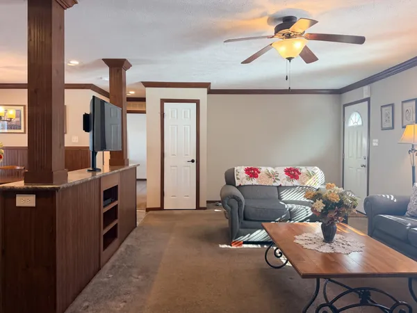 $215,000 | 220 Robin Hood Lane, Unit 220, Exeter, NH 03833