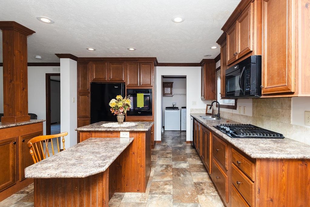 220 Robin Hood Lane, Unit 220 Exeter, NH 03833 - Photo 10 of 38