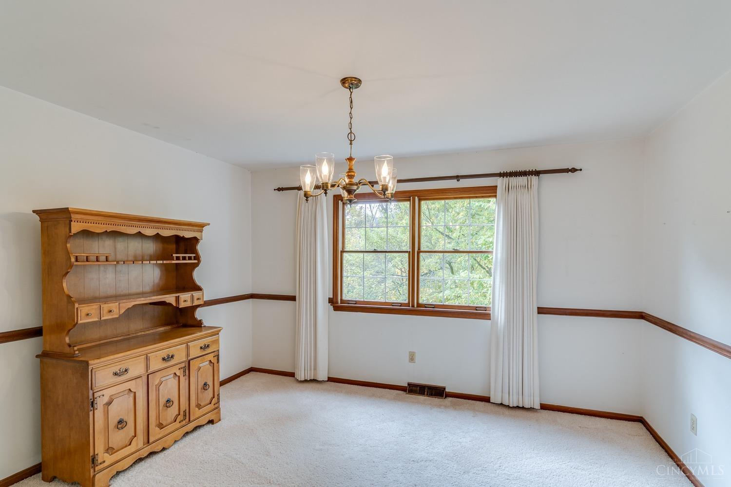 6975 Lawyer Road Cincinnati, OH 45244 - Photo 5 of 38 Gallery Image 5