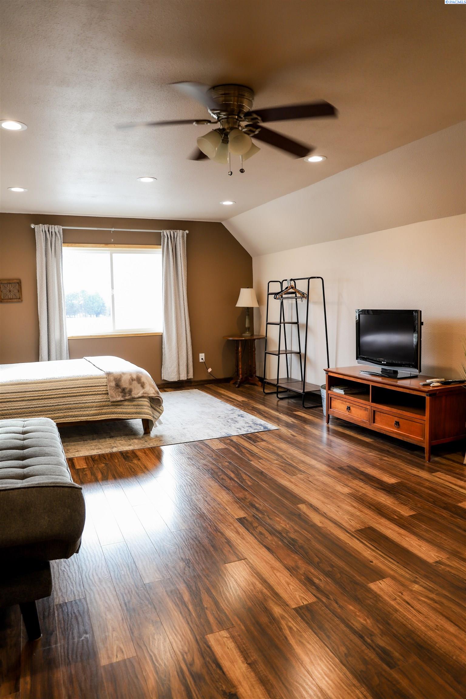 214611 East Perkins Road Kennewick, WA 99337 - Photo 43 of 45 Gallery Image 43