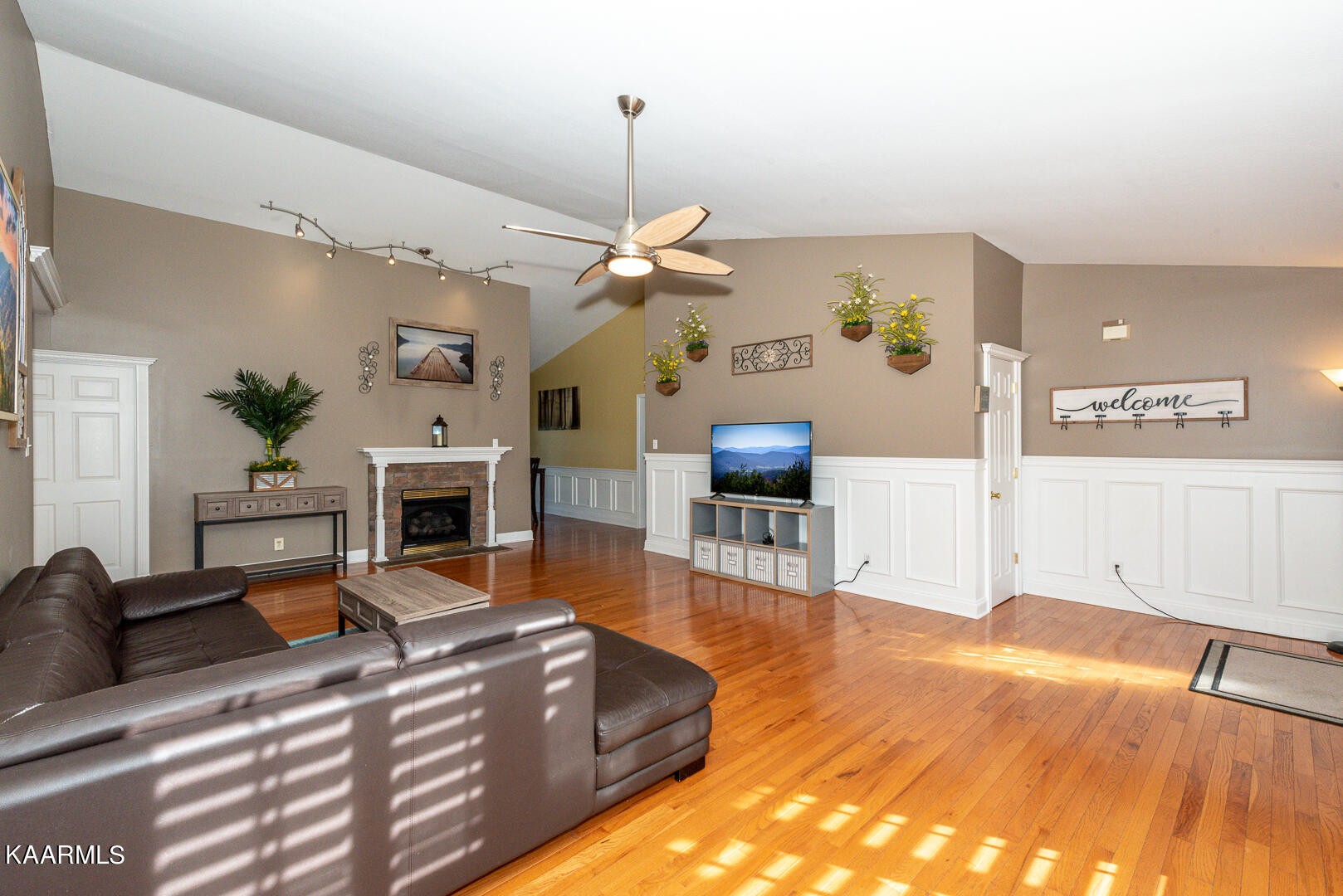 1010 Burton Road Greenback, TN 37742 - Photo 5 of 49 a living room with furniture fireplace and flat screen tv