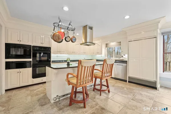 $885,000 | 17 Abbotts Hill Road, Newtown, CT 06470