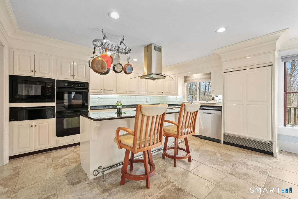 17 Abbotts Hill Road Newtown, CT 06470 - Photo 11 of 39