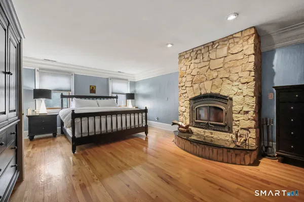 $885,000 | 17 Abbotts Hill Road, Newtown, CT 06470