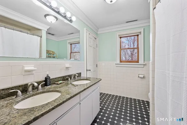 $885,000 | 17 Abbotts Hill Road, Newtown, CT 06470