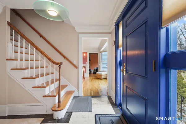 $885,000 | 17 Abbotts Hill Road, Newtown, CT 06470