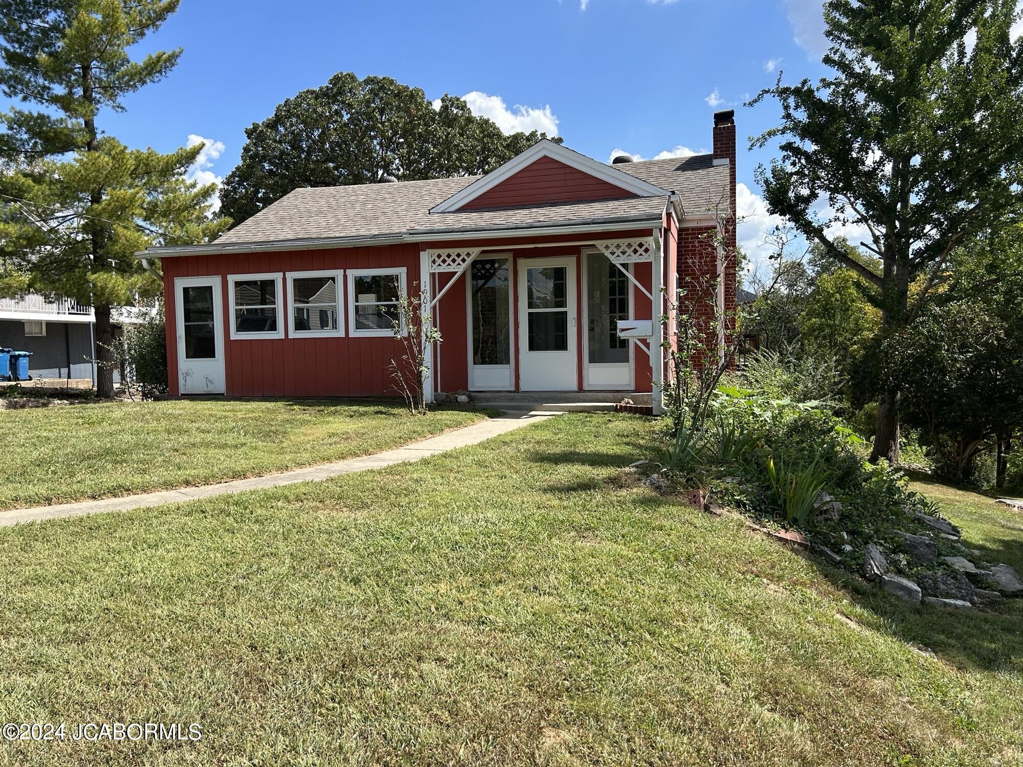 1901 Green Berry Road Jefferson City, MO 65101 - Photo 1 of 1