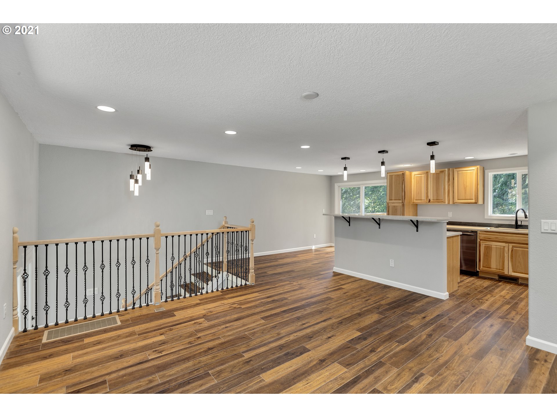 17216 South Carlson Road Oregon City, OR 97045 - Photo 2 of 22