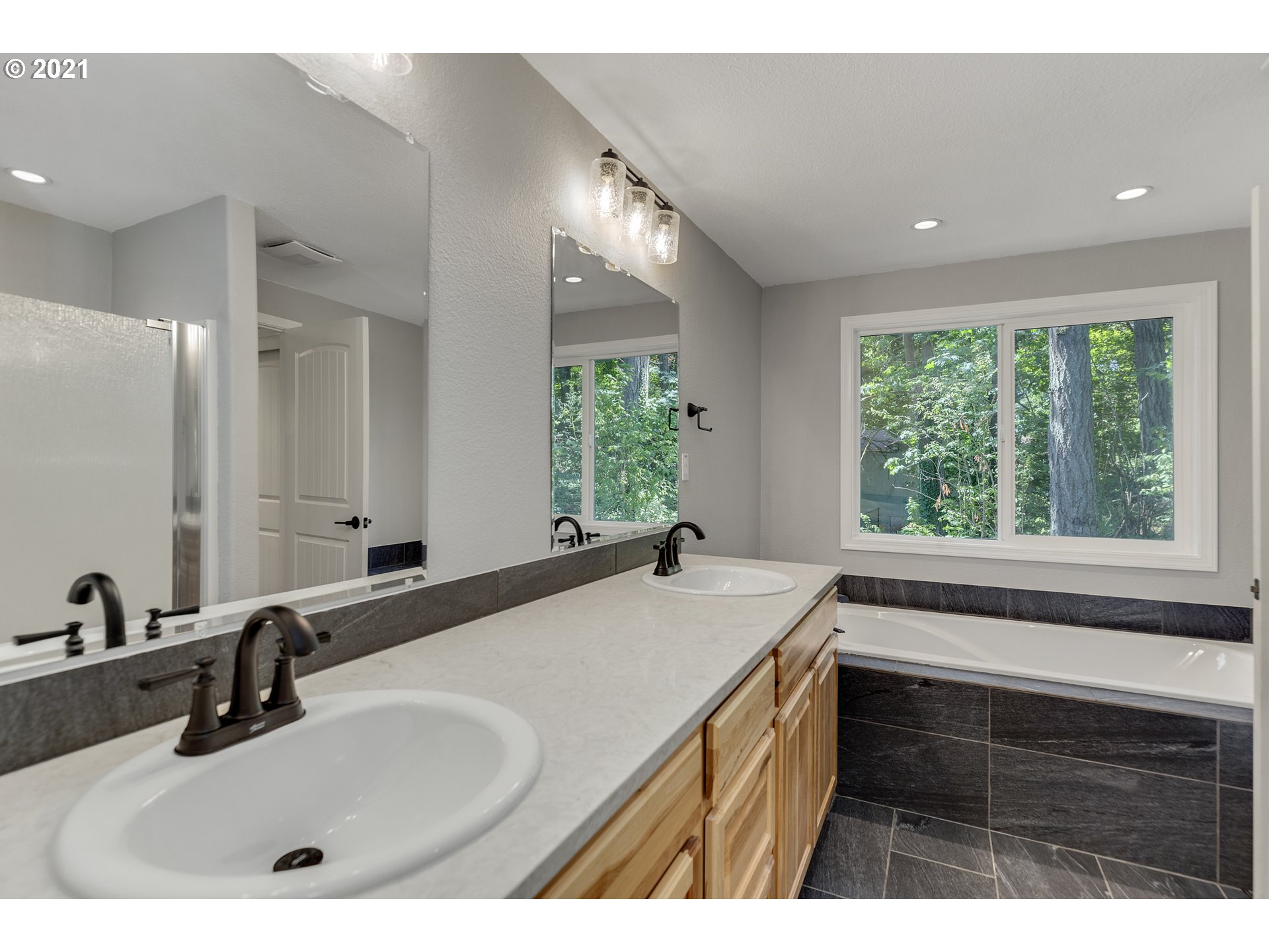 17216 South Carlson Road Oregon City, OR 97045 - Photo 12 of 22