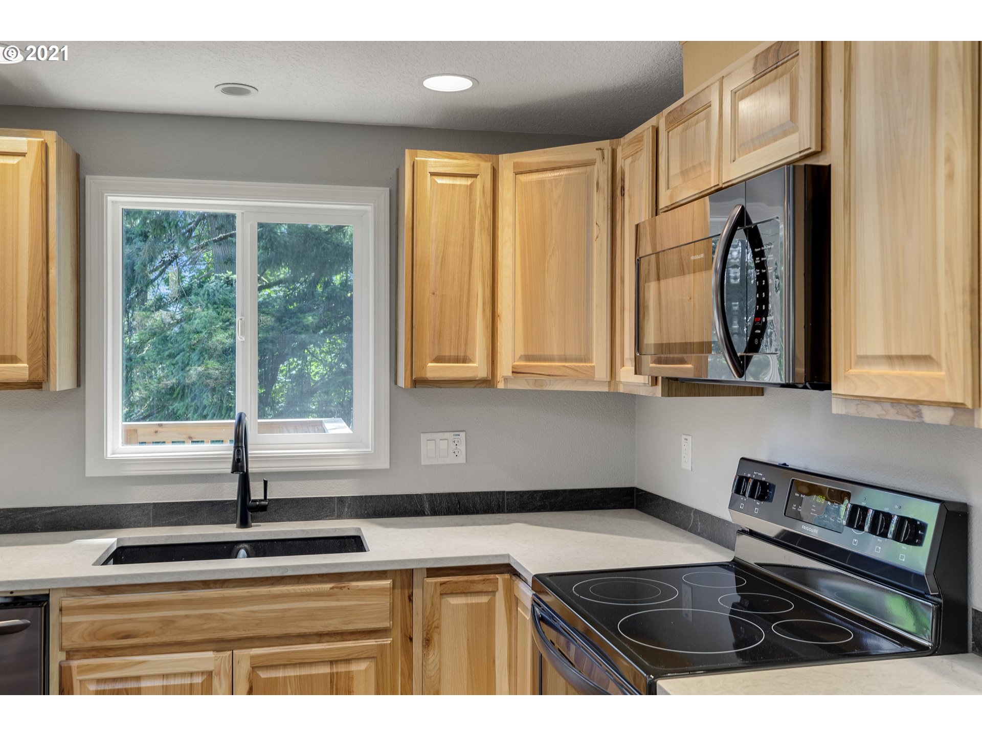 17216 South Carlson Road Oregon City, OR 97045 - Photo 6 of 22