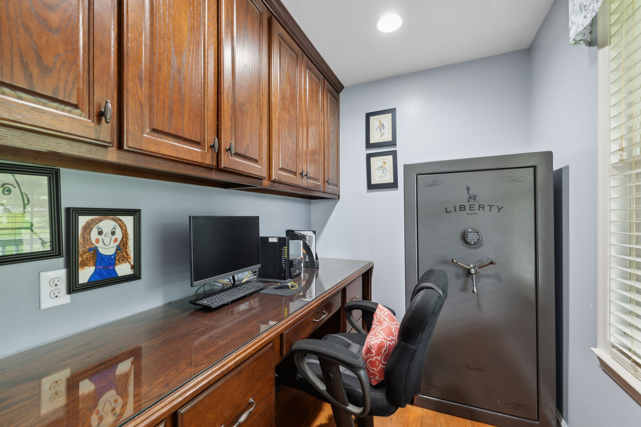 1550 Beech Bottom Road Watertown, TN 37184 - Photo 17 of 38 a view of a workspace with furniture