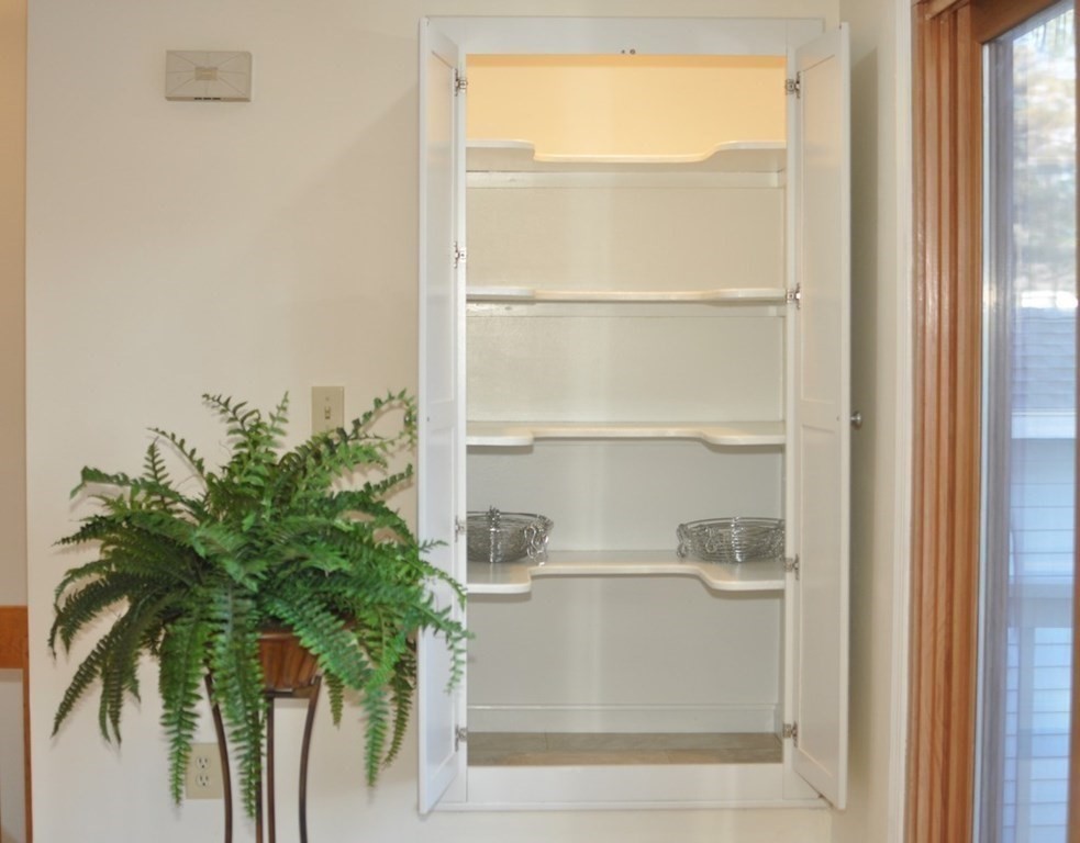 6 Ford Road Sudbury, MA 01776 - Photo 8 of 31 Gallery Image 8