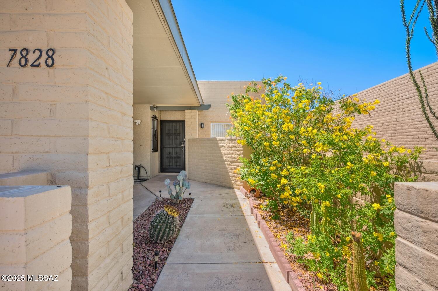 7828 East 3rd Street Tucson, AZ 85710 - Photo 2 of 23