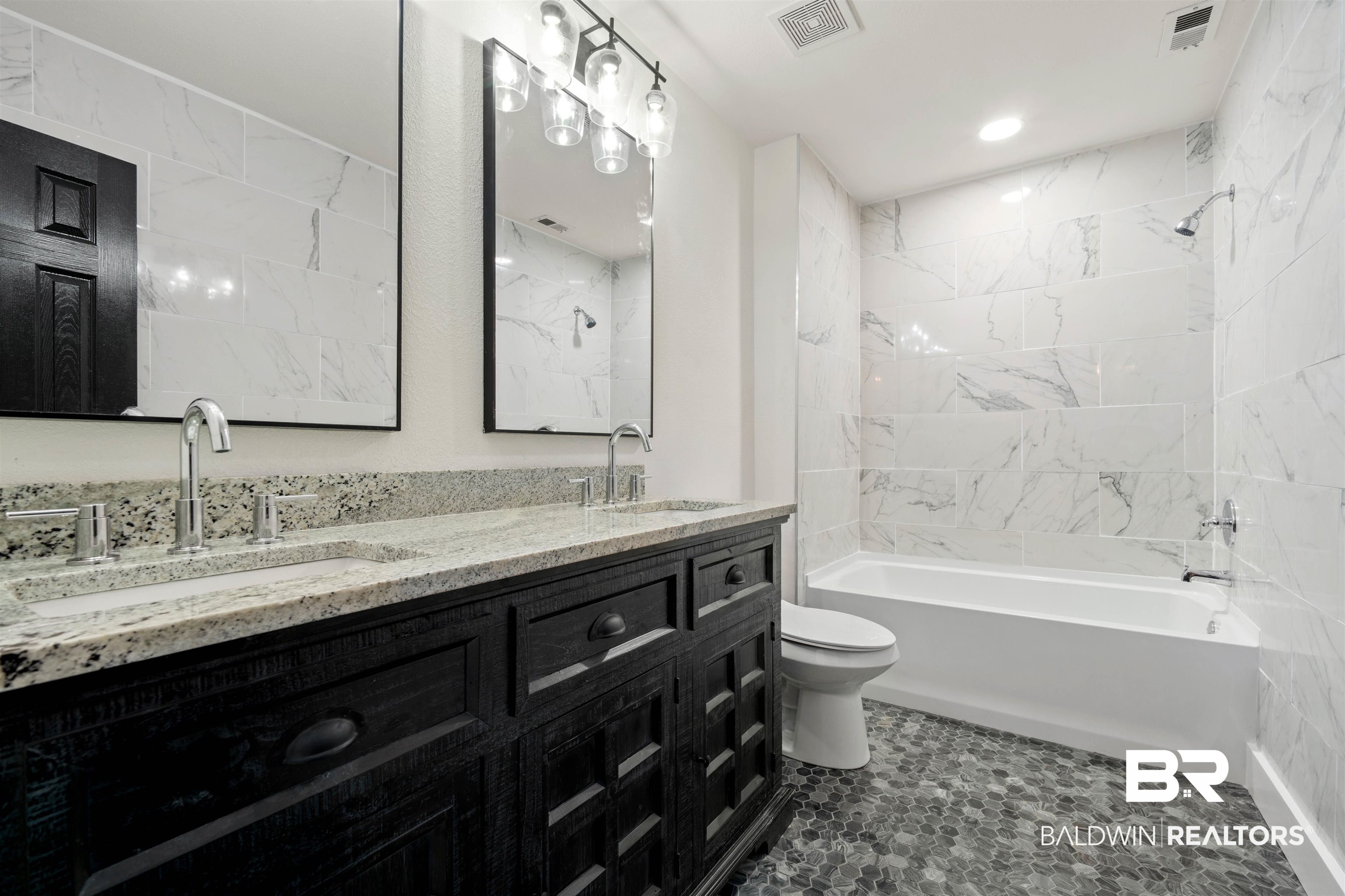 1009 Wesley Avenue Mobile, AL 36609 - Photo 16 of 26