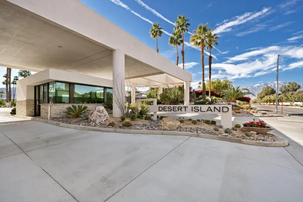 $585,000 | 910 Island Drive, Unit 408, Rancho Mirage, CA 92270