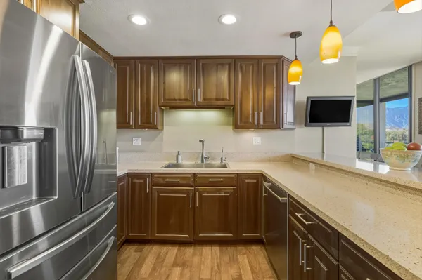 $585,000 | 910 Island Drive, Unit 408, Rancho Mirage, CA 92270