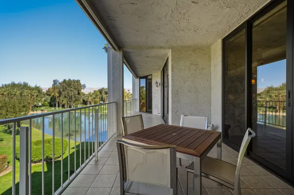$585,000 | 910 Island Drive, Unit 408, Rancho Mirage, CA 92270