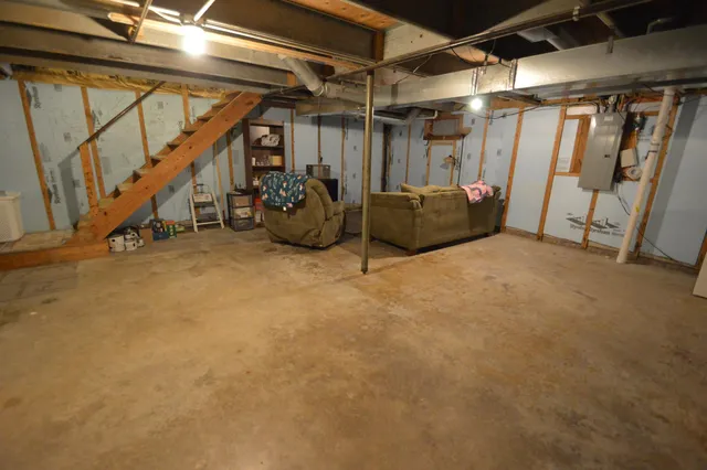 $1,600 | 610 Elizabeth Street, Linden, WI 53553