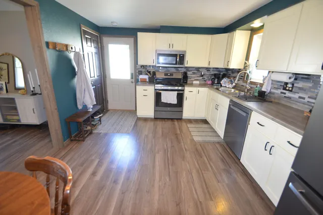 $1,600 | 610 Elizabeth Street, Linden, WI 53553