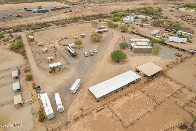 $1,199,900 | 40342 North 253rd Avenue, Morristown, AZ 85342