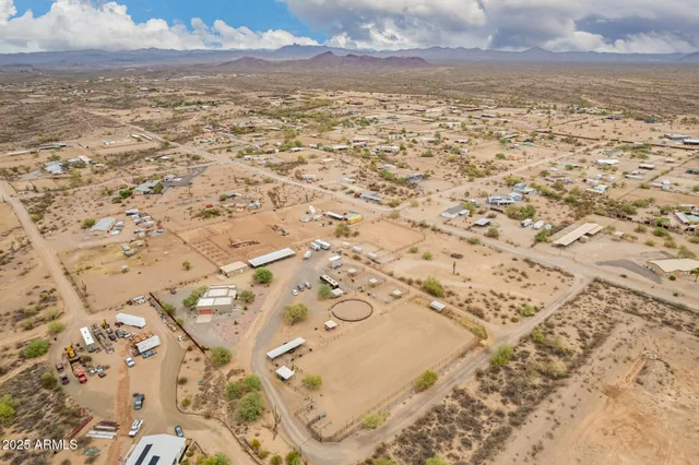 $1,199,900 | 40342 North 253rd Avenue, Morristown, AZ 85342