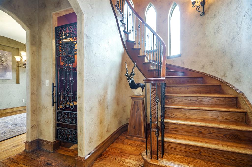 507 Chambers Point Drive Kerens, TX 75144 - Photo 17 of 39 a view of entryway and hall with wooden floor