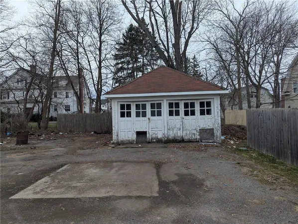 $125,000 | 318 West Avenue, Ridgeway, NY 14103