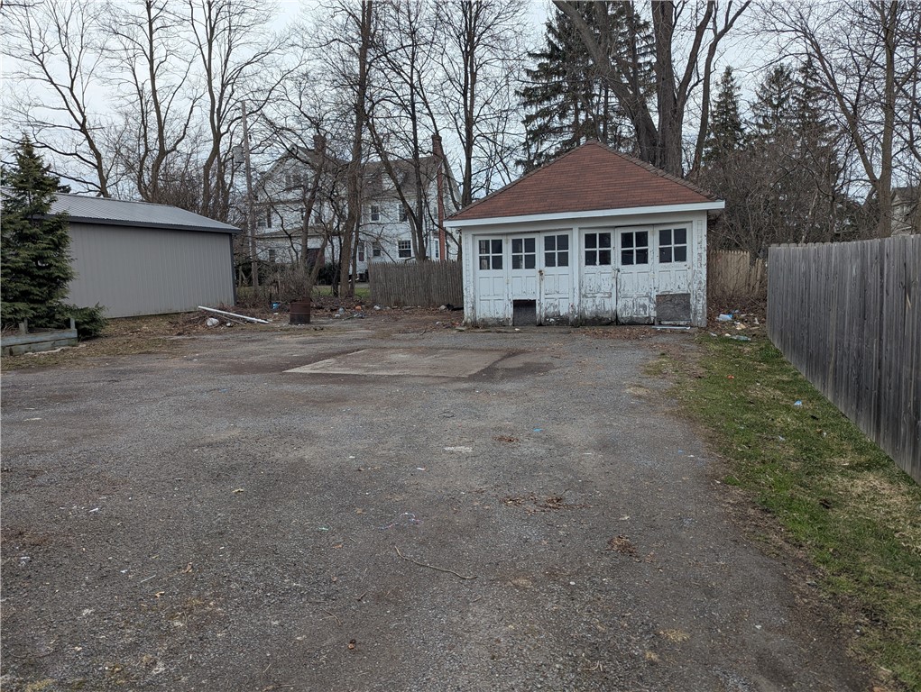 318 West Avenue Ridgeway, NY 14103 - Photo 4 of 28