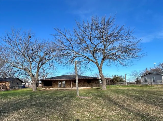 $169,500 | 1018 Fisher Street, Gorman, TX 76454