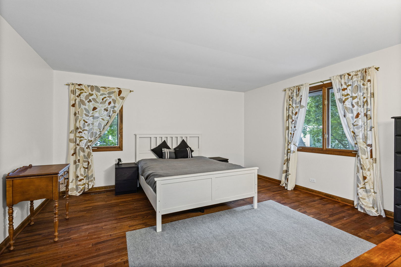 101 Carrol Gate Road Wheaton, IL 60189 - Photo 10 of 29 Gallery Image 10