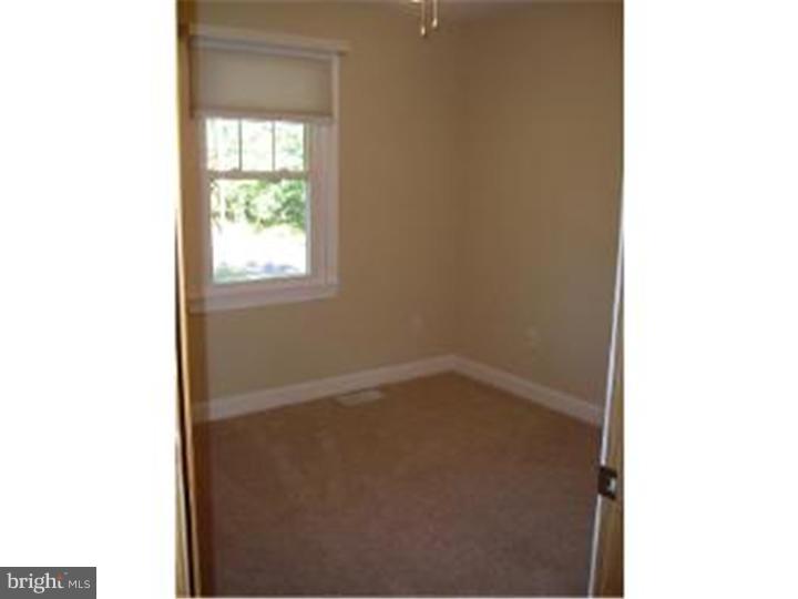 25 Burrs Mill Road Southampton, NJ 08088 - Photo 14 of 21 Bedroom 3